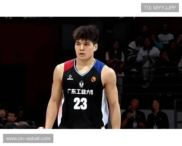 同为NBA季前赛首秀杨瀚森得4分陈国豪砍14分周琦数据成最大看点